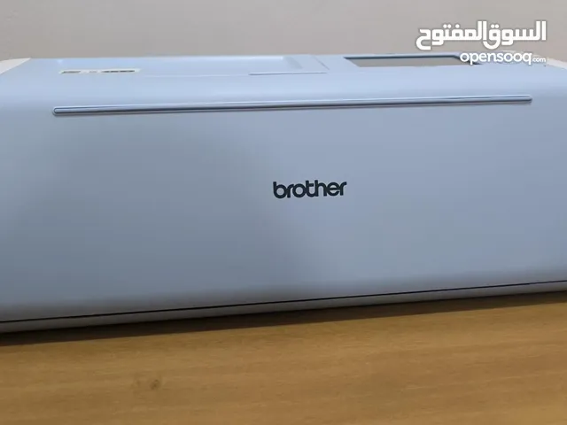 للبيع جهاز القص scan and cut مستخدم استخدام بسيط جداً مع كامل ادواته