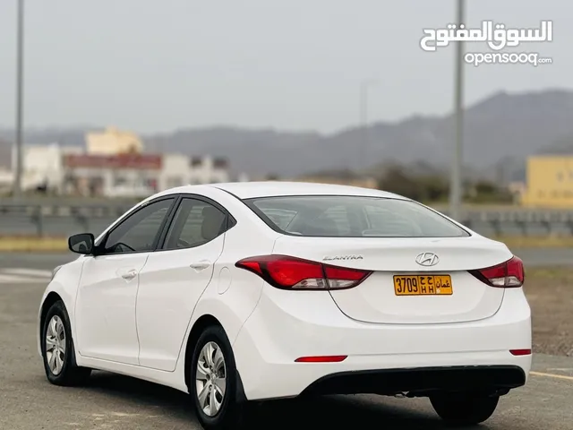 Hyundai Elantra 2015 in Al Dakhiliya