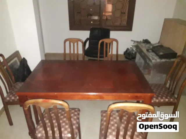 طاولة اكل + انتريه للبيع