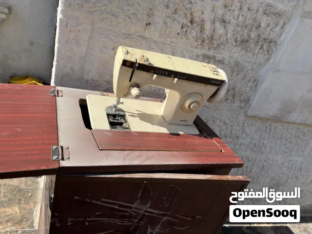 للبيع – ماكينة خياطة Singer