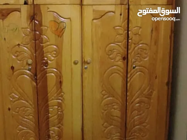 نشتري جميع الأثاث والخشب والحديد والخردوات