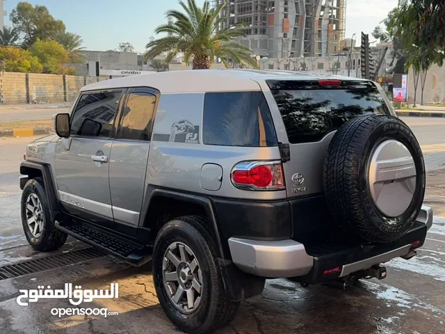 Used Toyota FJ in Misrata