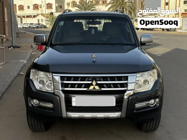 2016 Mitsubishi Pajero GLS