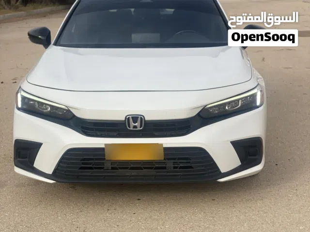 هوندا سيفيك 2022 لون ثلجي