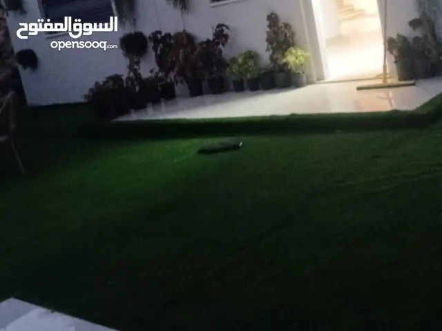 بيت مستقل للبيع في منطقه  بلعين  مساحه اللبيناء 170متر طابقين كل طابق 85متر الارض 500متر