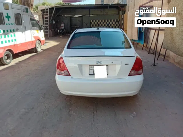 2003 هيونداي افانتي Standard