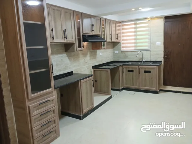 92 m2 4 Bedrooms Apartments for Sale in Zarqa Al Zarqa Al Jadeedeh