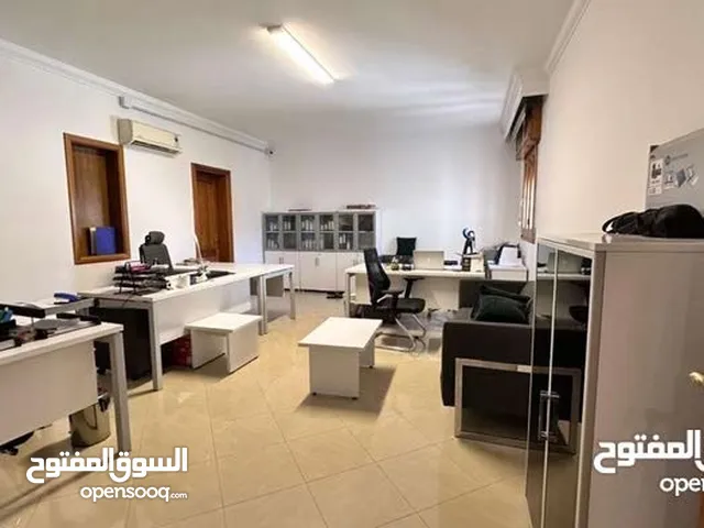 شقة تجاريه ارضيه مستقله تصلح لشركات ومكاتب ف منطقه وسعاية البديري