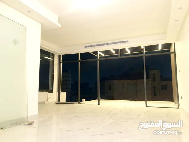 230 m2 3 Bedrooms Apartments for Sale in Amman Um Uthaiena