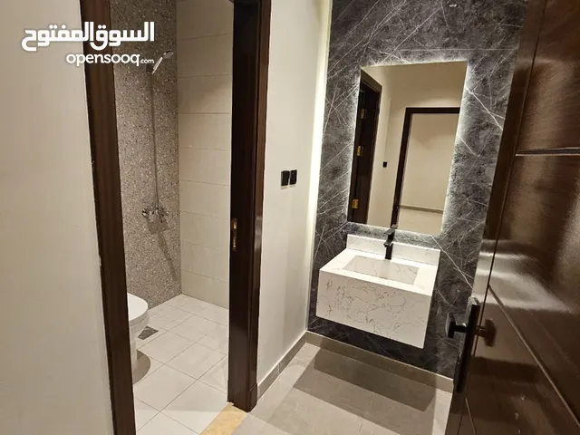 187 m2 4 Bedrooms Apartments for Rent in Al Madinah Al Gharra