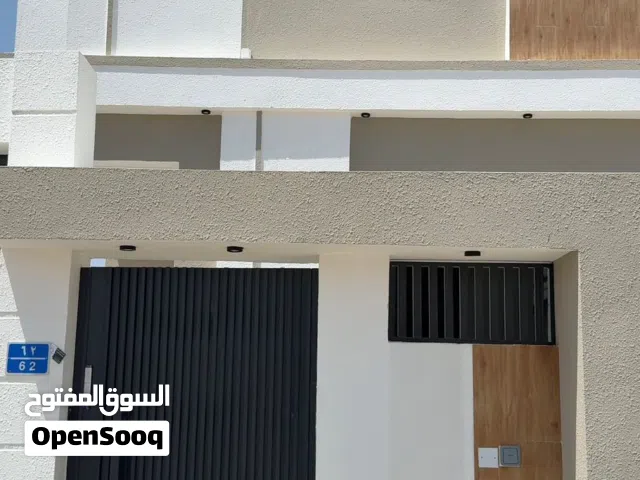 فيلا جميلة للبيع في العامرات السادسة قريب جميع الخدمات