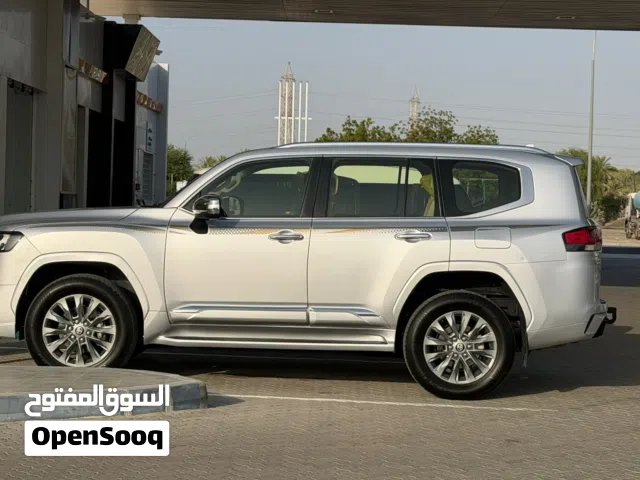 2022 Toyota Land Cruiser GXR