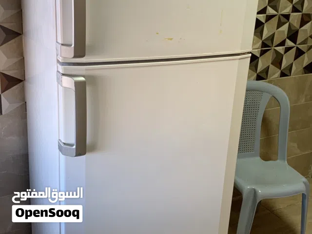 ثلاجة بيكو 465 لتر لون ابيض بحالة ممتازة للبيع