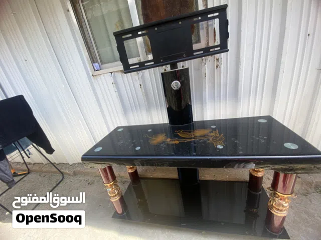 ميز تلفزيون للبيع