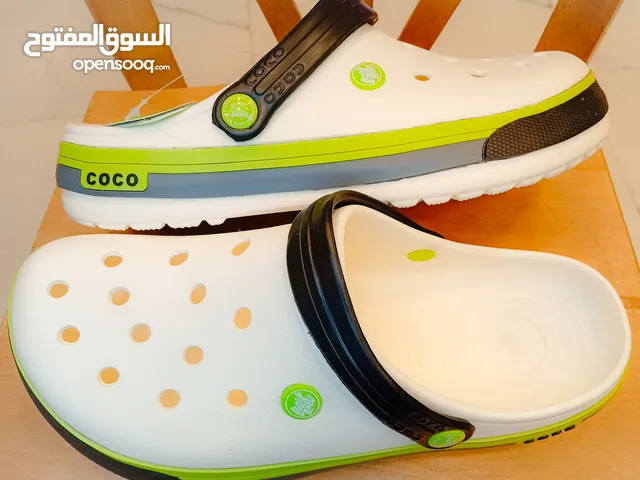 اسلبرات وكروكسات راحة القدم
