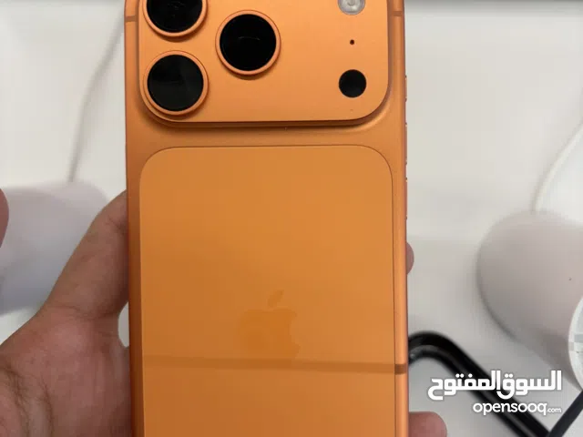 iPhone 17pro 512gb cosmic orange