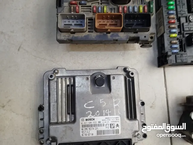 قمع مطور 1.6 بيجو ستروين مضخة بنزين كويلات كمبيوتر