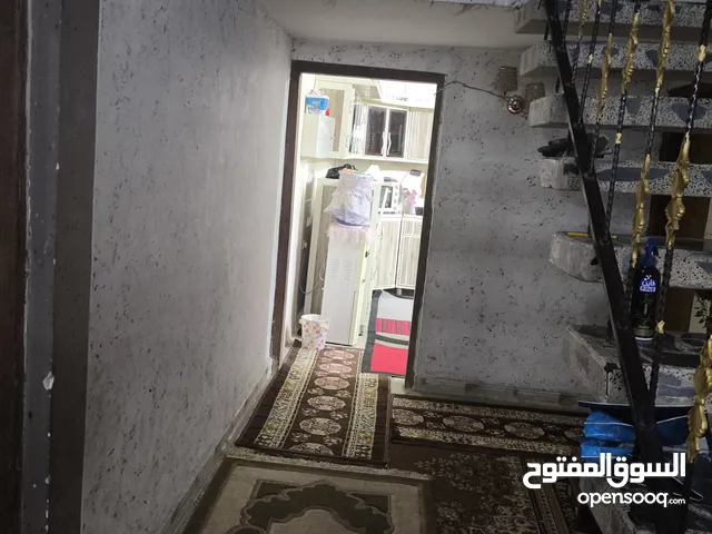 218 m2 5 Bedrooms Townhouse for Sale in Baghdad Kamirh