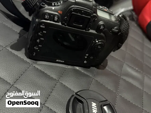 للبيع Nikon D7100 بحالة ممتازة – جاهزة للتصوير الاحترافي