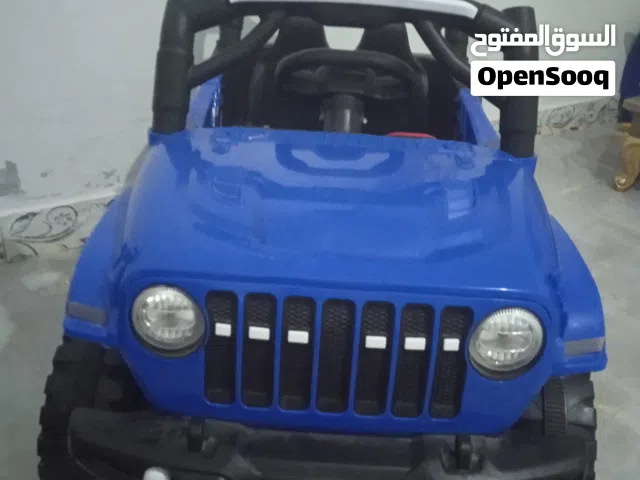 سيارة للبيع بالشحن متوفر فاها ريموت وضيء وموسيقى أمورها تمام استعمال بسيط السعر 450 نضيفه