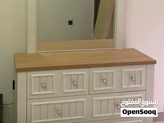 Solid Wood Chest of Drawers with Mirror – Excellent Condition