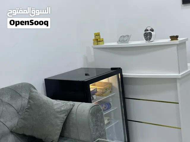 صالون للبيع كامل المعدات والأثاث والأجهزة الرجاء قراءة الوصف