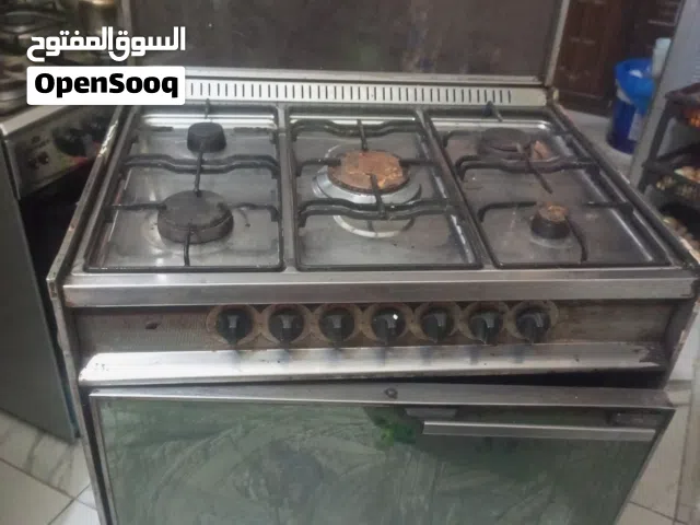 غاز للبيع مستعمل خمس عيون مع فرن