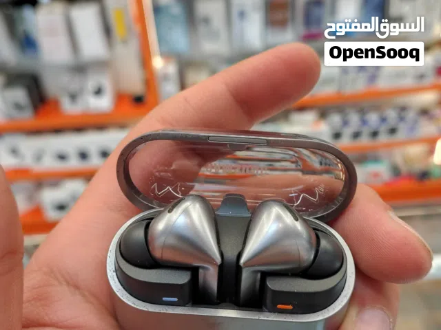 Samsung buds pro 3 خالية من الخدوش  بحالة الوكالة