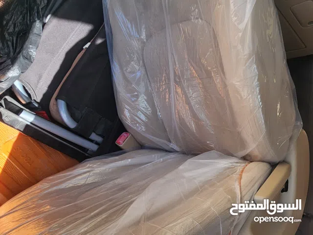 كرسي لاندكروزر السايق