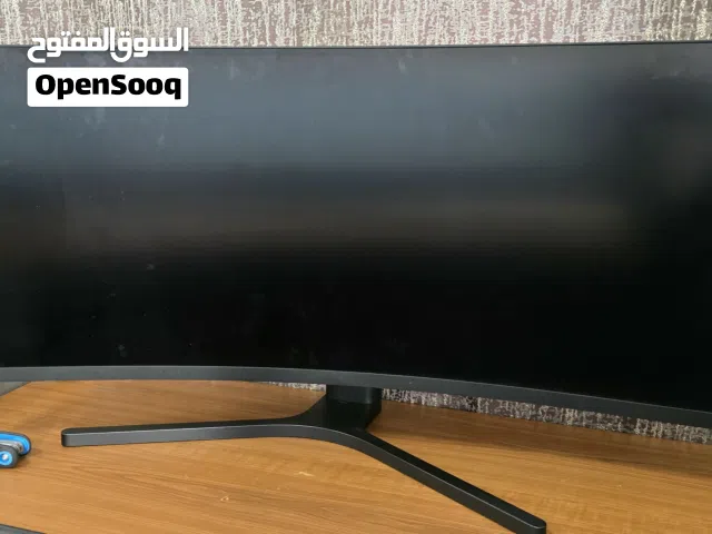 34" Other monitors for sale  in Ras Al Khaimah