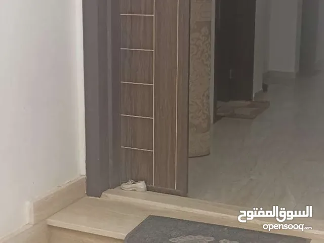 130 m2 4 Bedrooms Townhouse for Rent in Tripoli Ras Hassan