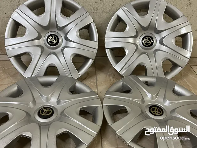 طيس كانو راكبين على كامري 2000