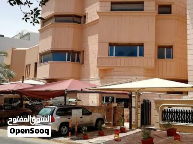 1200 m2 More than 6 bedrooms Townhouse for Sale in Hawally Jabriya