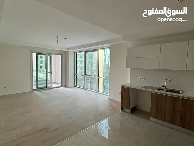 شقة الايجار ايمباير وينك جديد