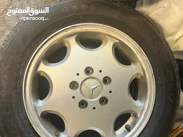 جنط مرسيدس 8 فتحات قياس 15 بحالة ممتازة