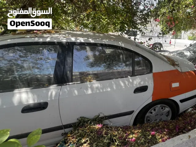 قطع غيار سيارات حالتها جيدة  هيونداي  جير عادي 2006 سكراب مكنسل من شرطه