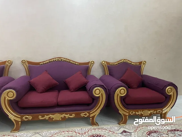“كنب للبيع بحالة ممتازة 13 شخص