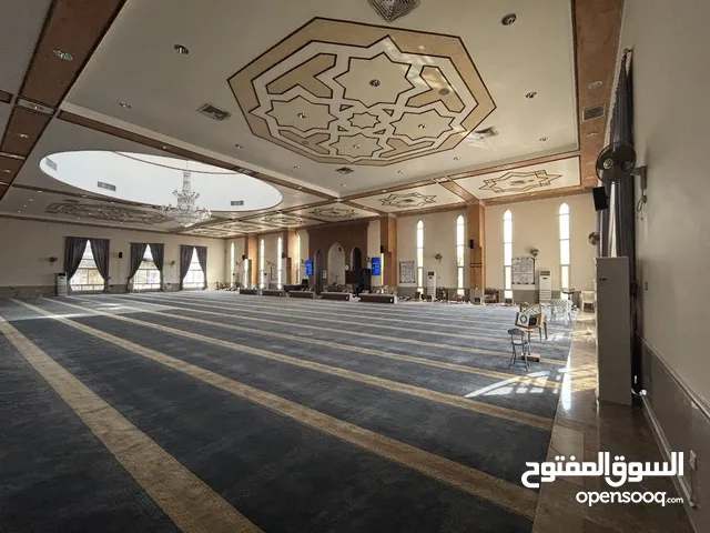 لطلبة كلية العمارة تدريس الرسم والمساقط والمجسمات والايزومتري والاوبليك