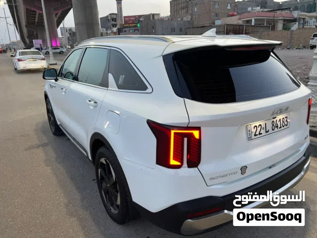 2024 كيا سورينتو Standard