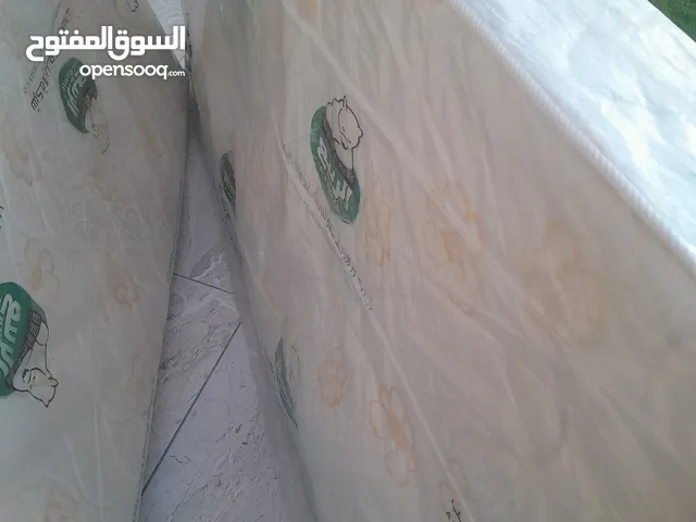 اتنين فرشات الربيع درجه اولى للبيع