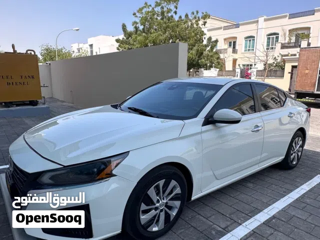 2023 نيسان التيما S