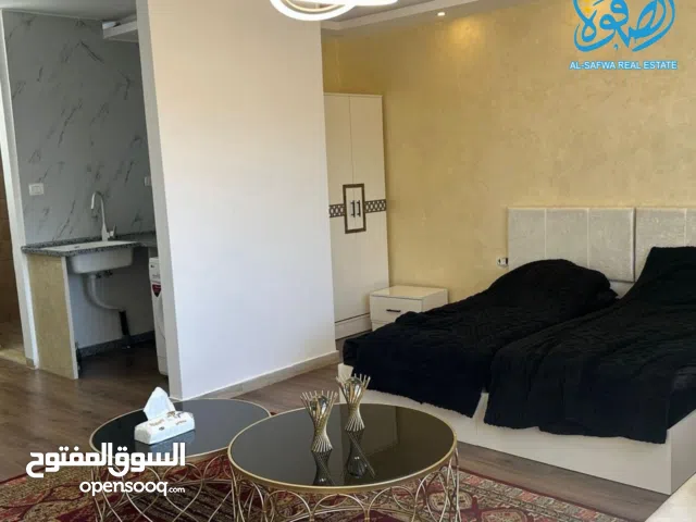 استديو مميز مفروش للايجار ضاحيه الريحان قرب الاستشاري