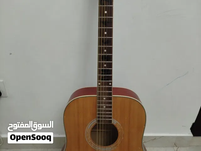 قيتار للبيع قابل للمفاوضة