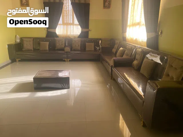 طقم كنب بحاله جيده