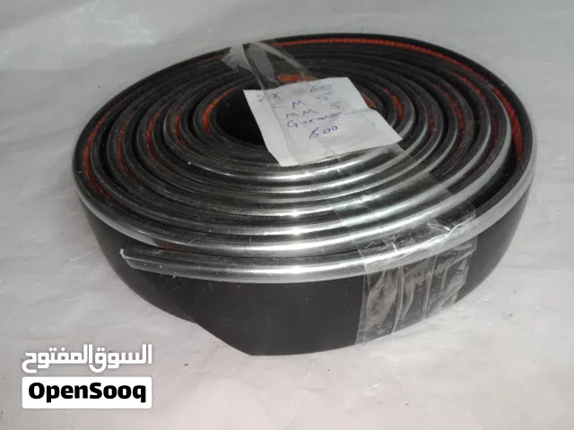 شريط حزام رابر مطاط عالي الكثافة لحماية جوانب و ابواب السيارة من الاحتكاك.  جديد .. الماني اصلي