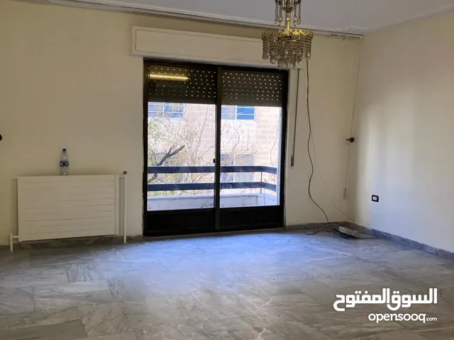 140 m2 3 Bedrooms Apartments for Rent in Amman Jabal Amman