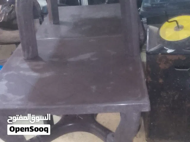 طاولات بلاستيك للبيع