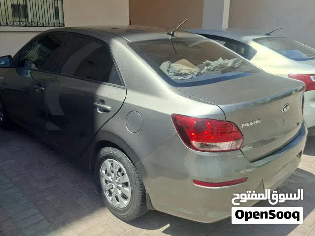 2021 كيا بيجاس Standard