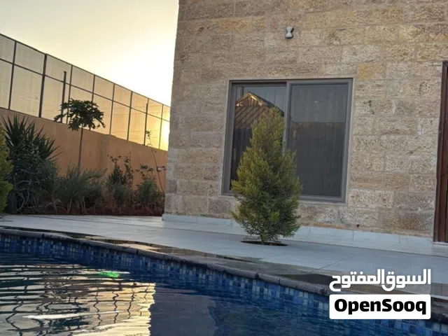 فيلا مفروشه  للايجار شهري أو سنوي فقط