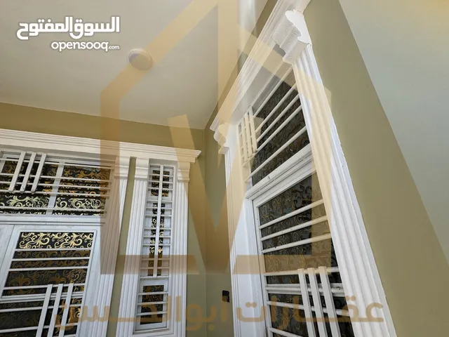 320 m2 More than 6 bedrooms Townhouse for Sale in Basra Other